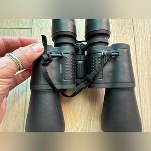 Sharper Image Matte Black Roof Prism Binoculars